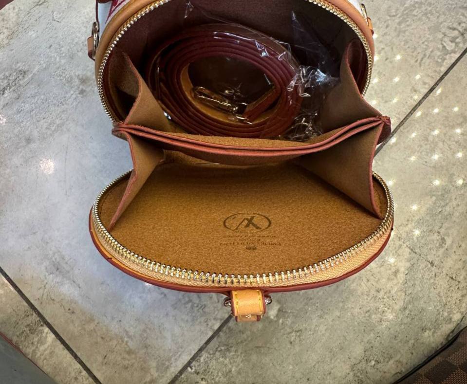Lv mini boîte chapeaux